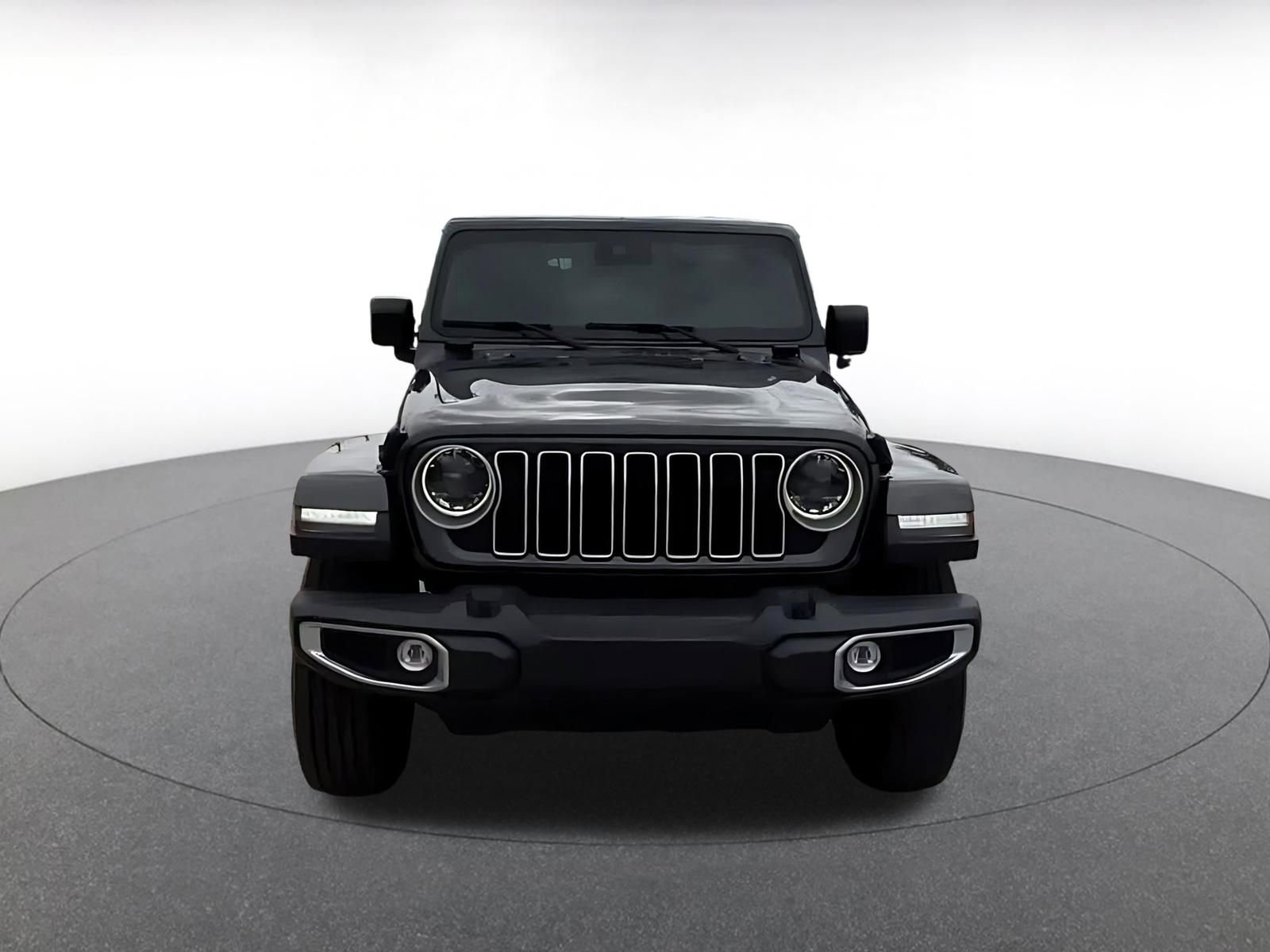 Used 2025 Jeep Wrangler Unlimited Sahara AWD/4WD image 4