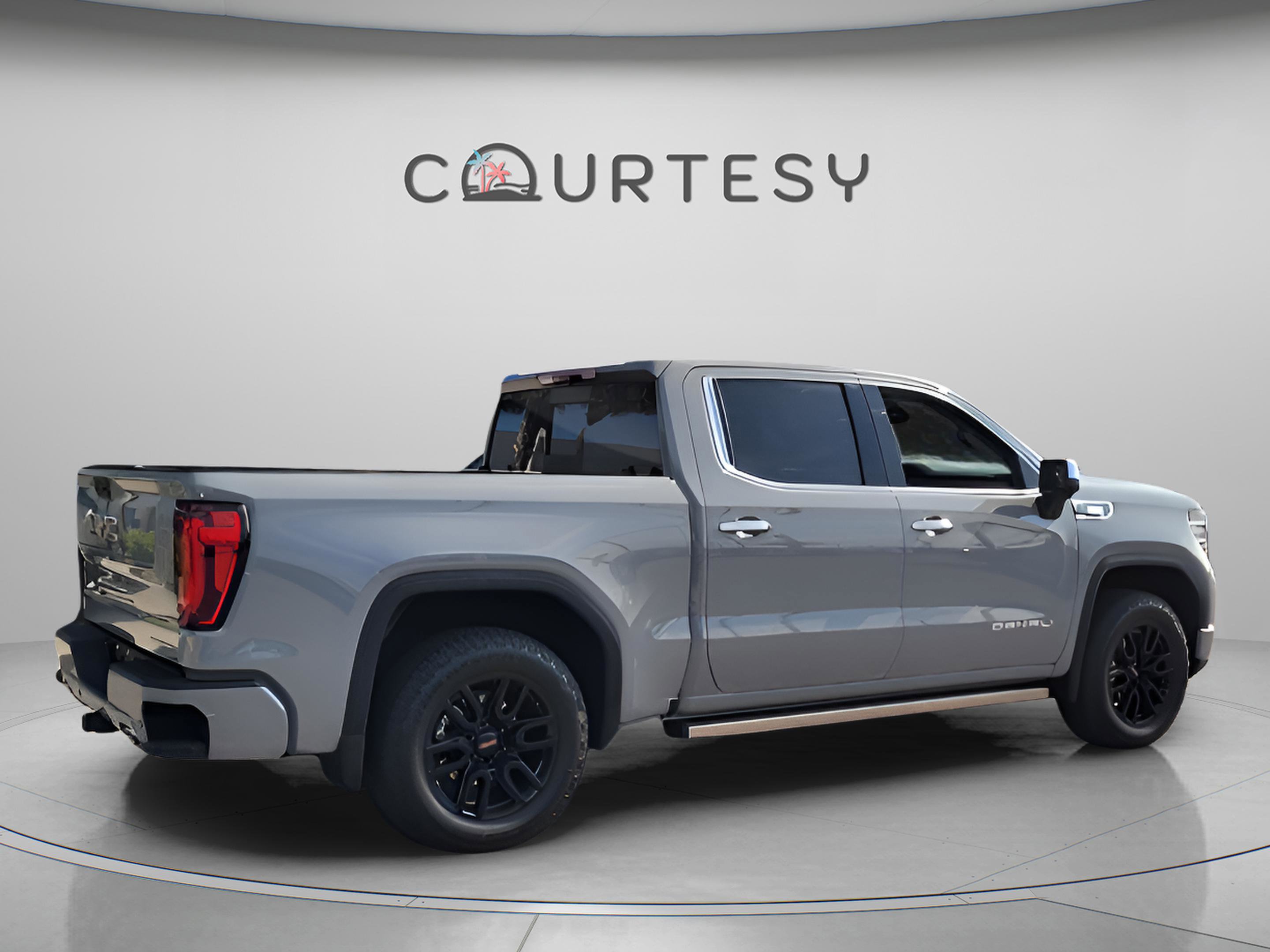 Used 2025 GMC Sierra 1500 Denali image 5