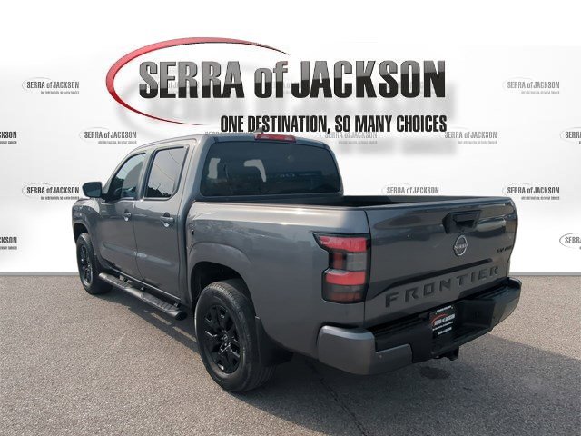 Used 2023 Nissan Frontier SV w/ Midnight Edition Package image 7