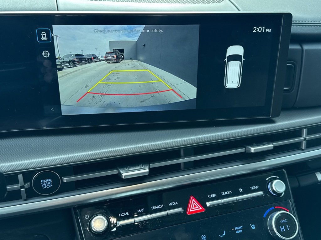 Used 2025 Hyundai Santa Fe SEL image 7