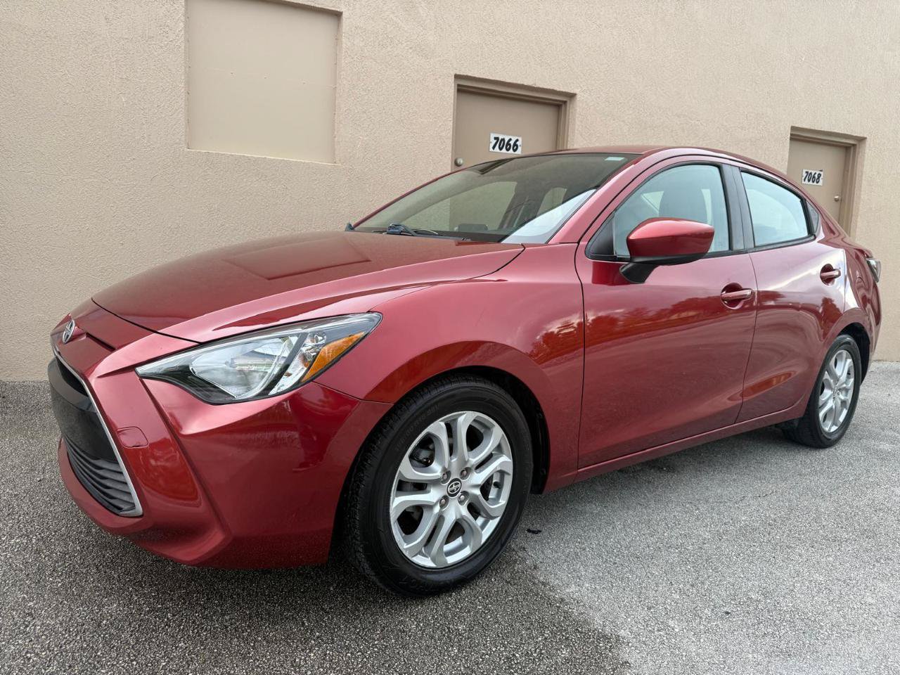 Used 2016 Scion iA FWD image 10