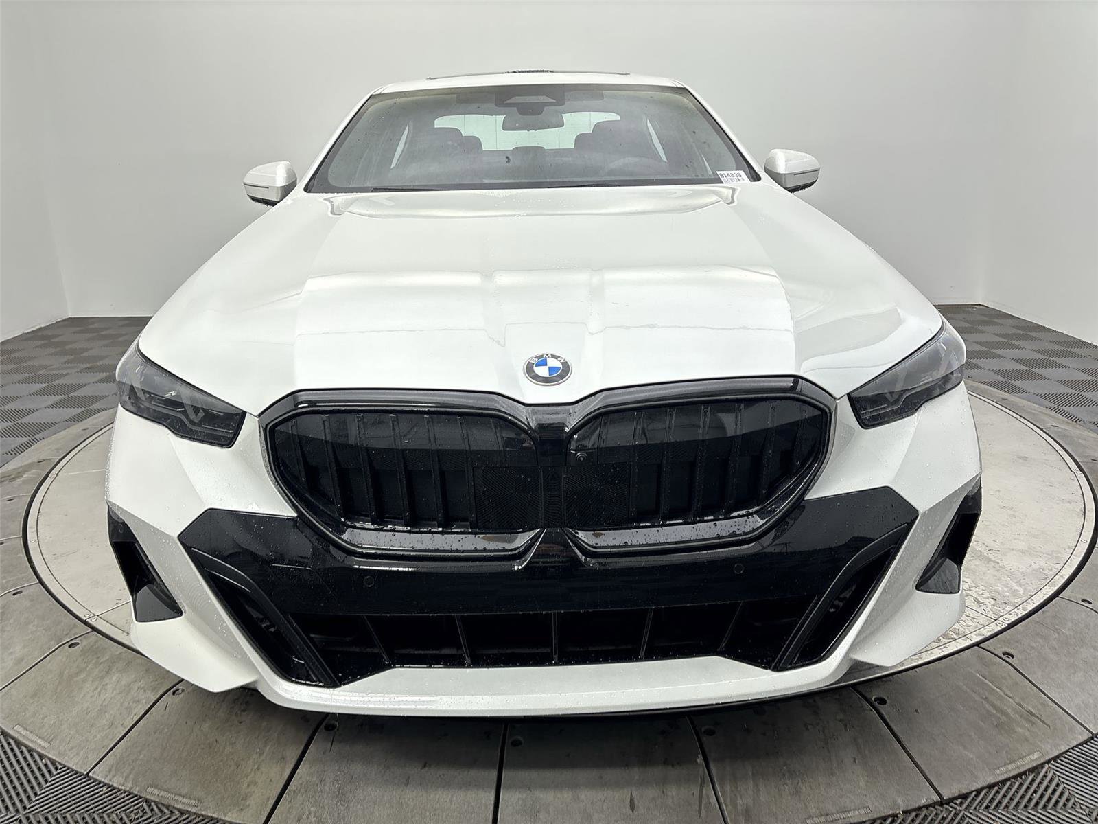 New 2026 BMW 530i xDrive w/ M Sport Package image 14