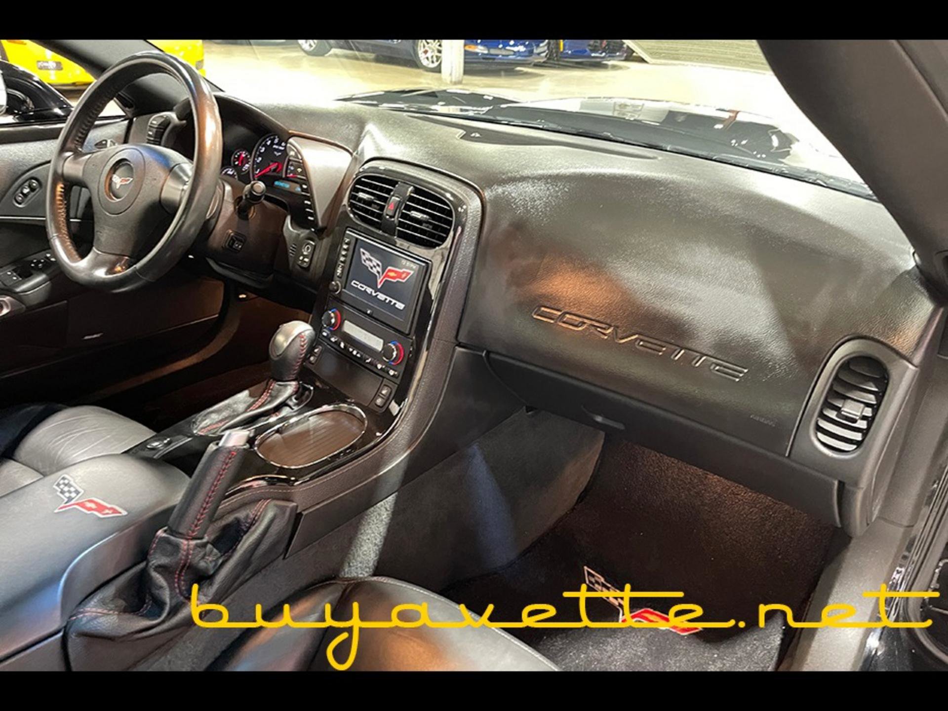 Used 2006 Chevrolet Corvette Coupe w/ Preferred Equipment Group image 16