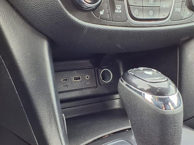 Certified 2020 Chevrolet Equinox LT w/ Driver Convenience Package image 13