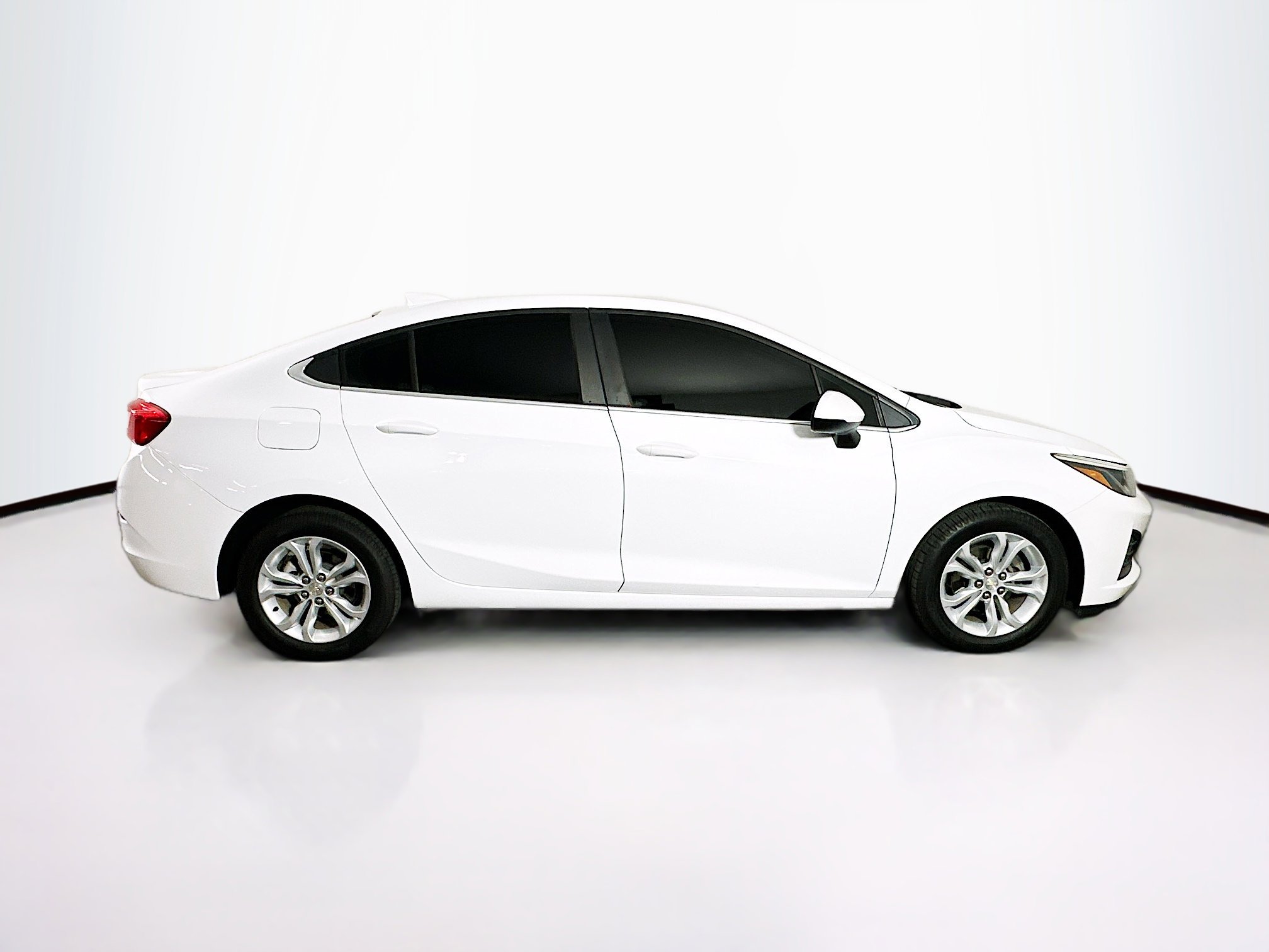 Used 2019 Chevrolet Cruze LT image 10