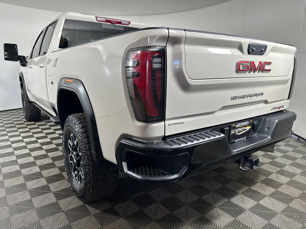 Used 2026 GMC Sierra 2500 AT4X AWD/4WD image 3