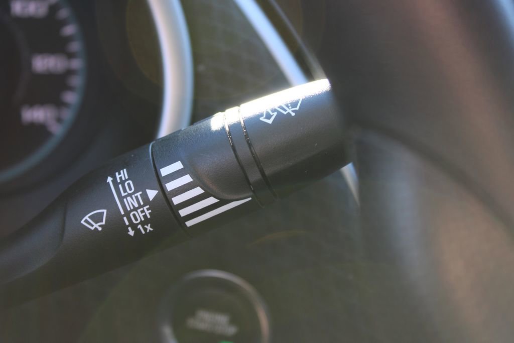 Used 2024 Chevrolet Malibu LT image 32