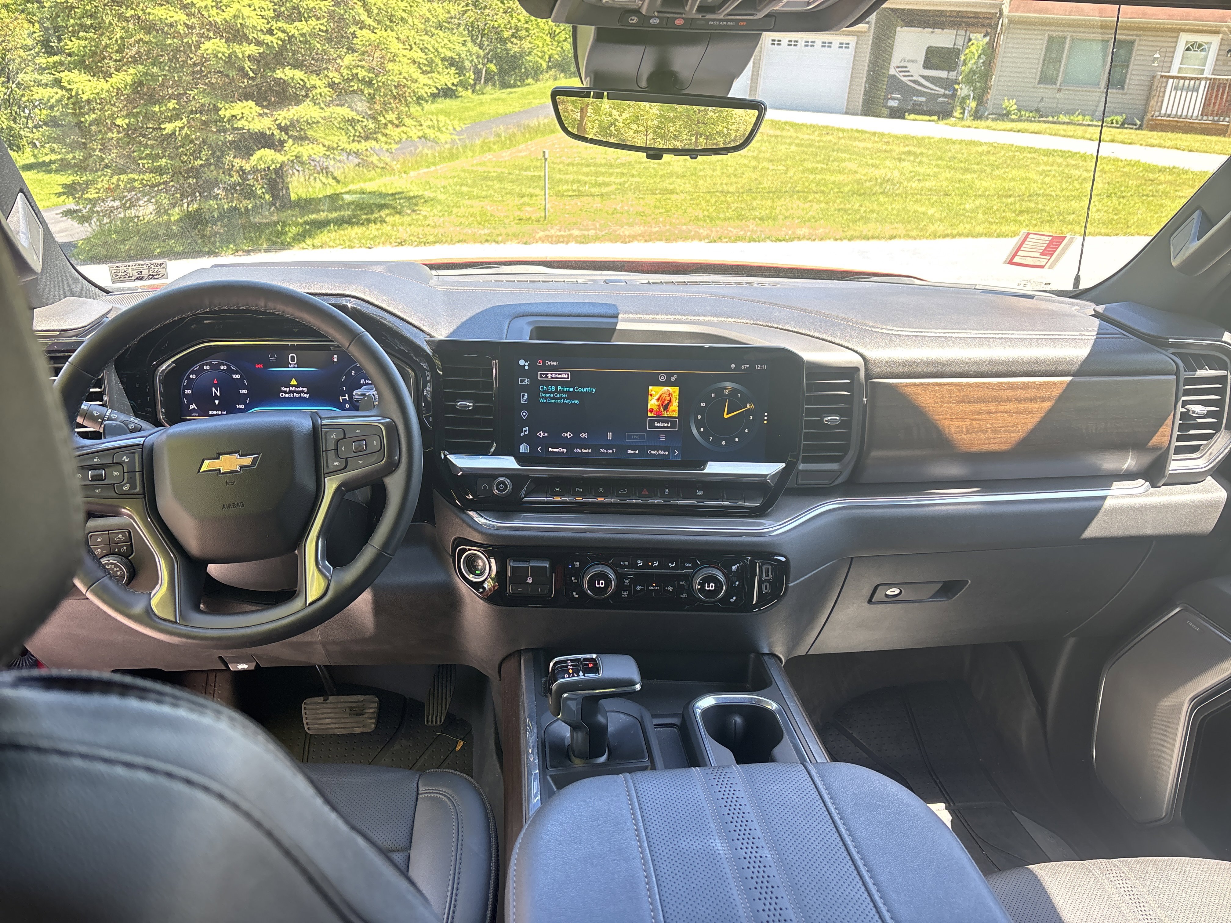 Used 2023 Chevrolet Silverado 1500 High Country w/ High Country Premium Package AWD/4WD image 16