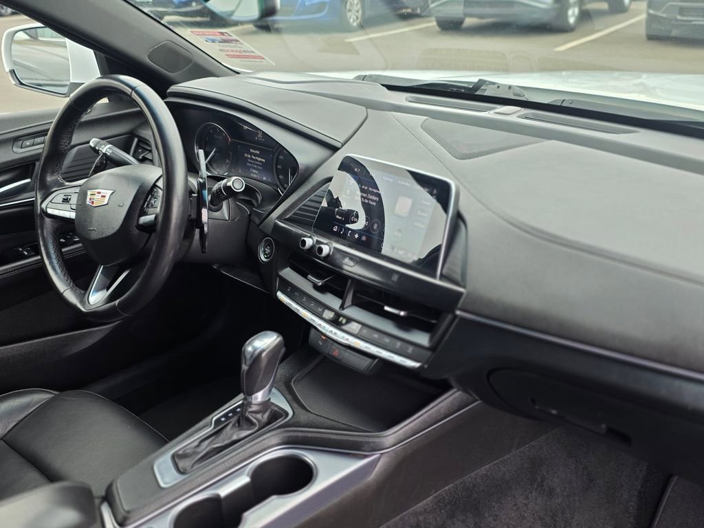 Used 2021 Cadillac CT4 Premium Luxury image 9