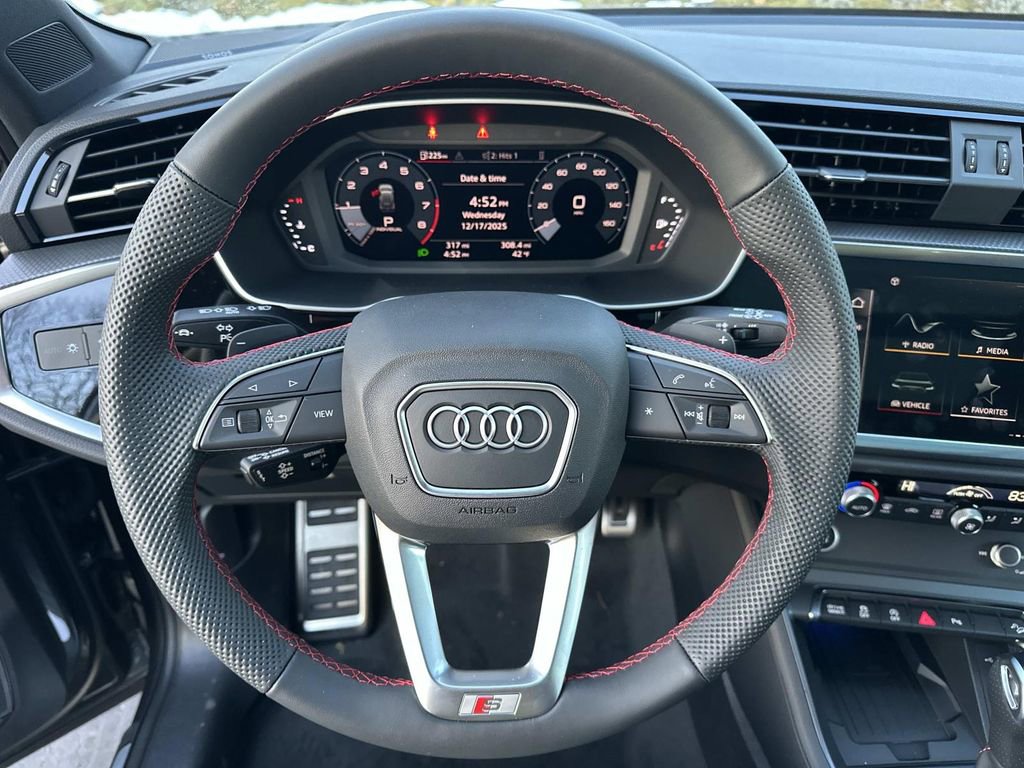 New 2025 Audi Q3 2.0T Premium Plus image 17