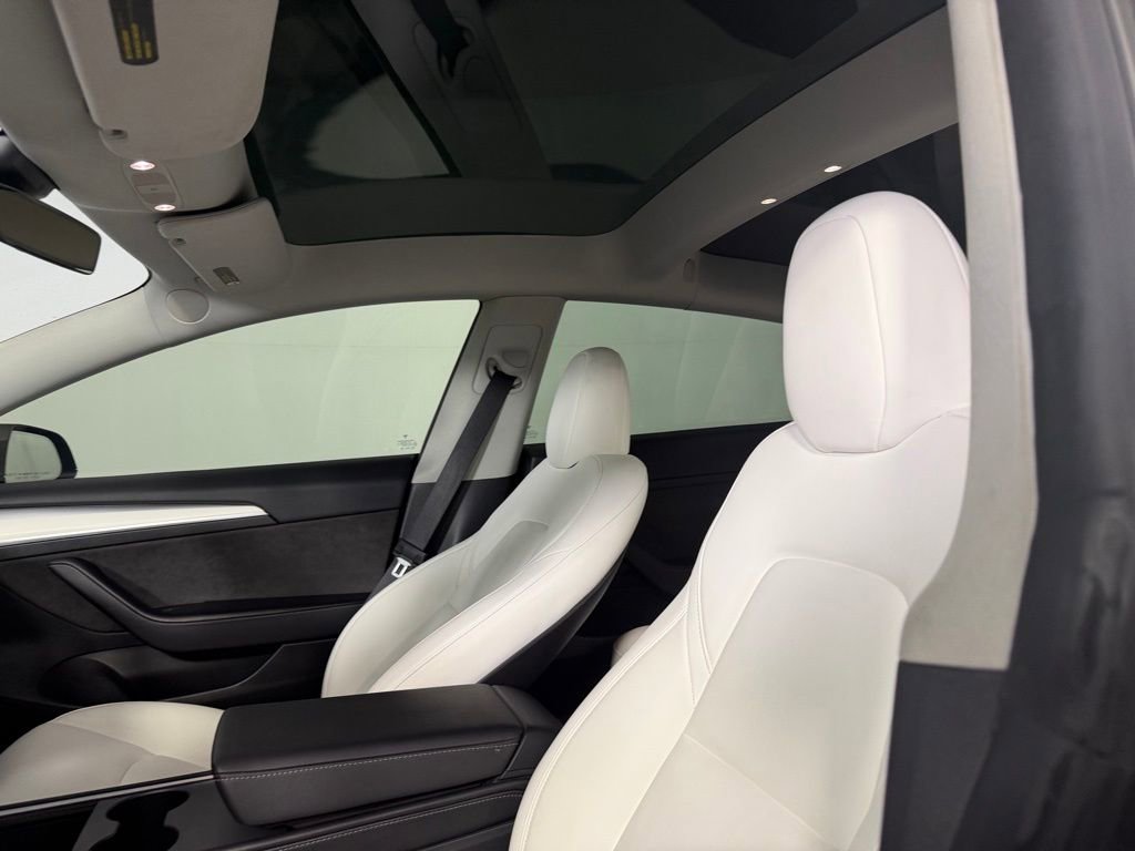 Used 2023 Tesla Model 3 Standard Range image 23