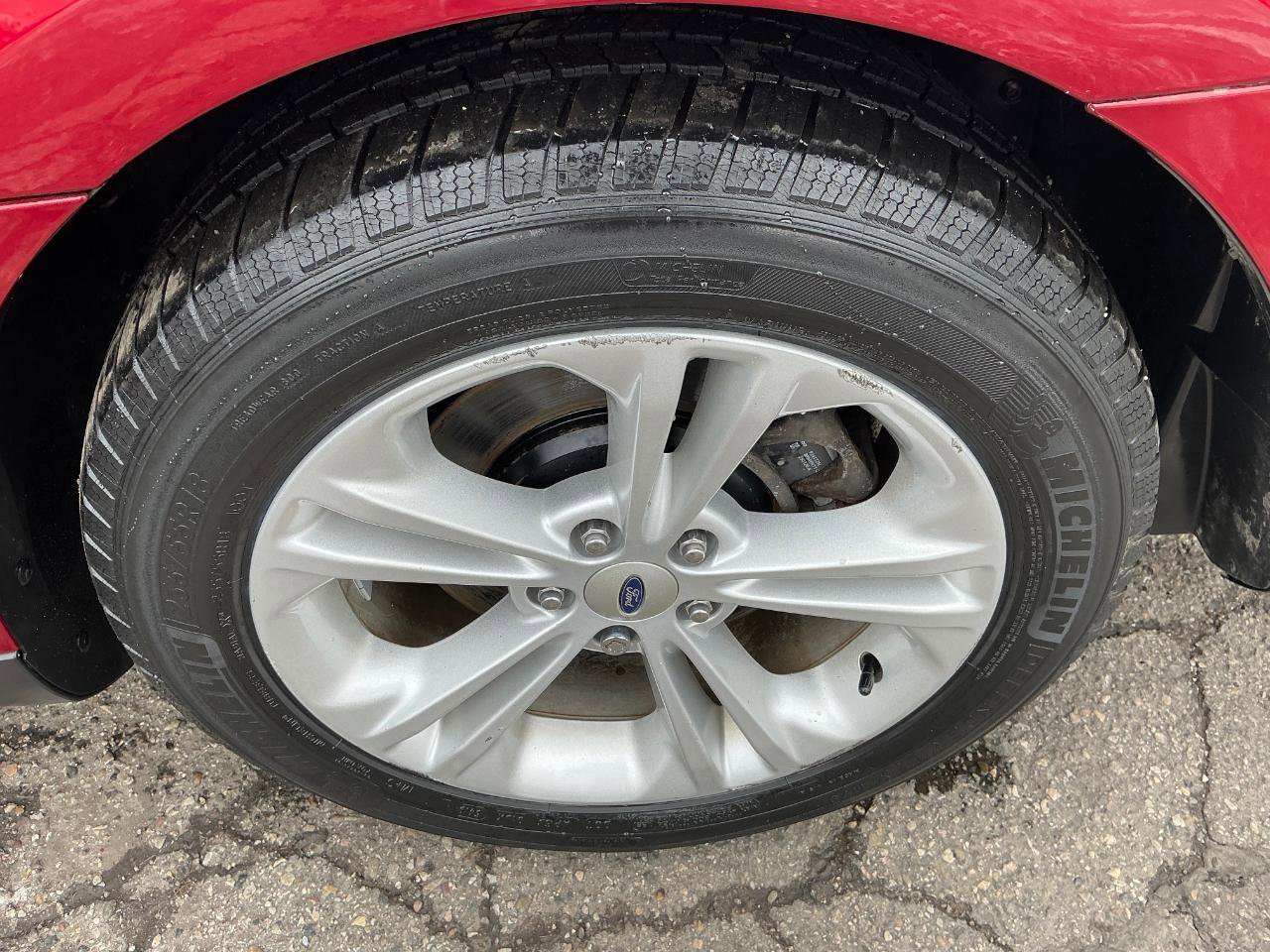 Used 2016 Ford Taurus SEL w/ Equipment Group 201A image 25