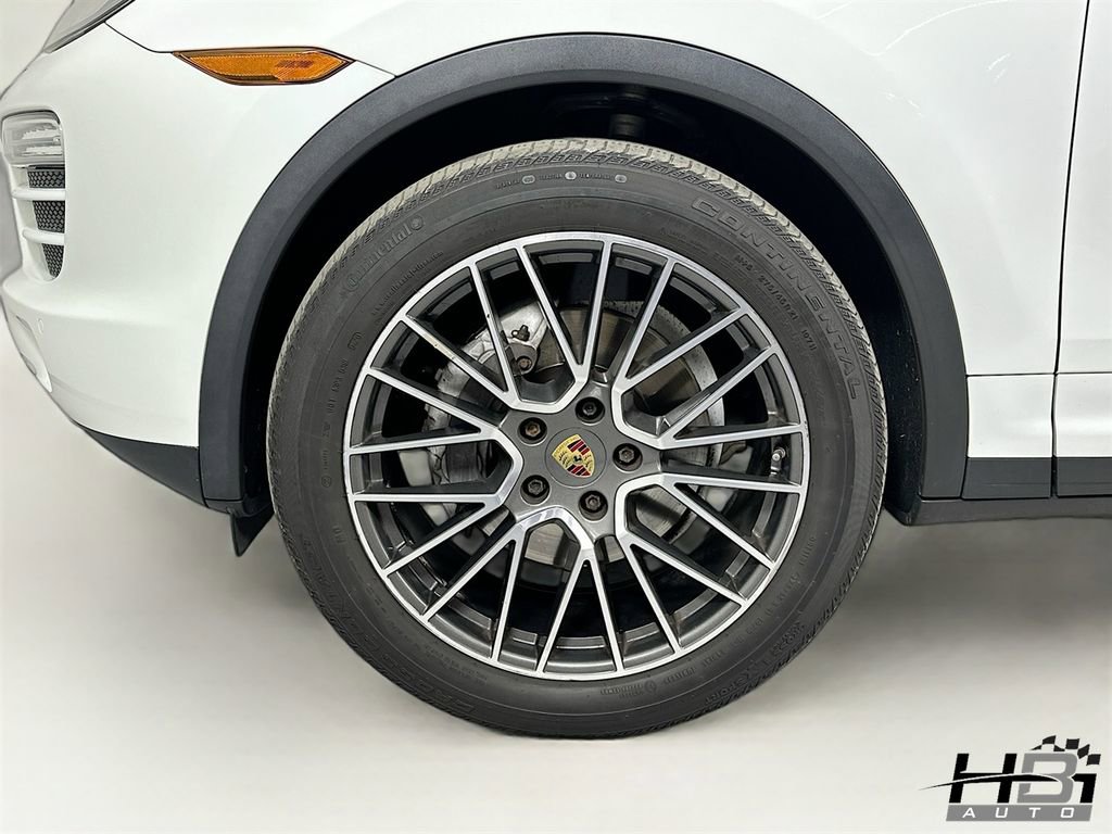 Used 2014 Porsche Cayenne image 17