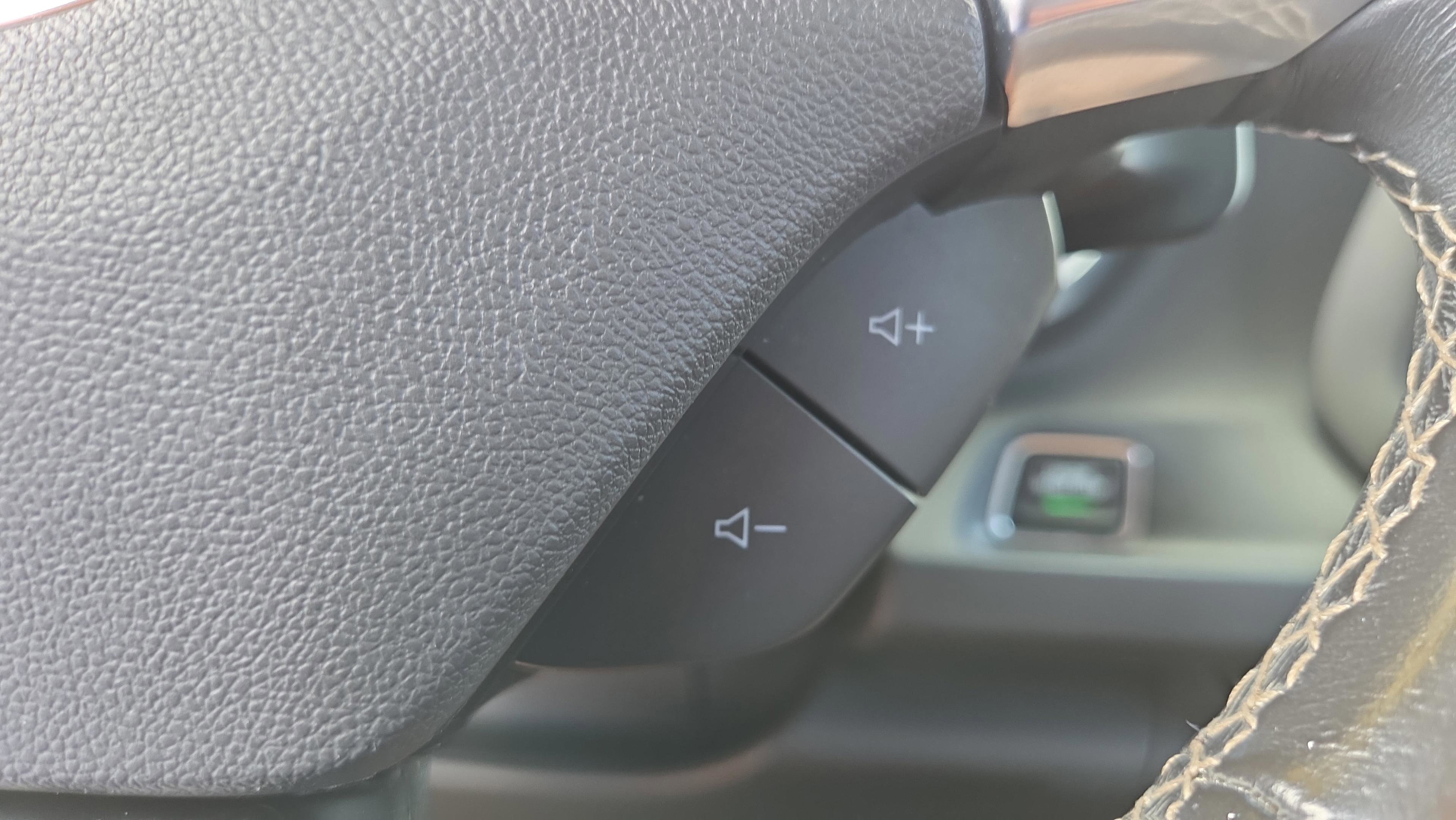 Used 2019 Chevrolet Camaro LT RWD image 23