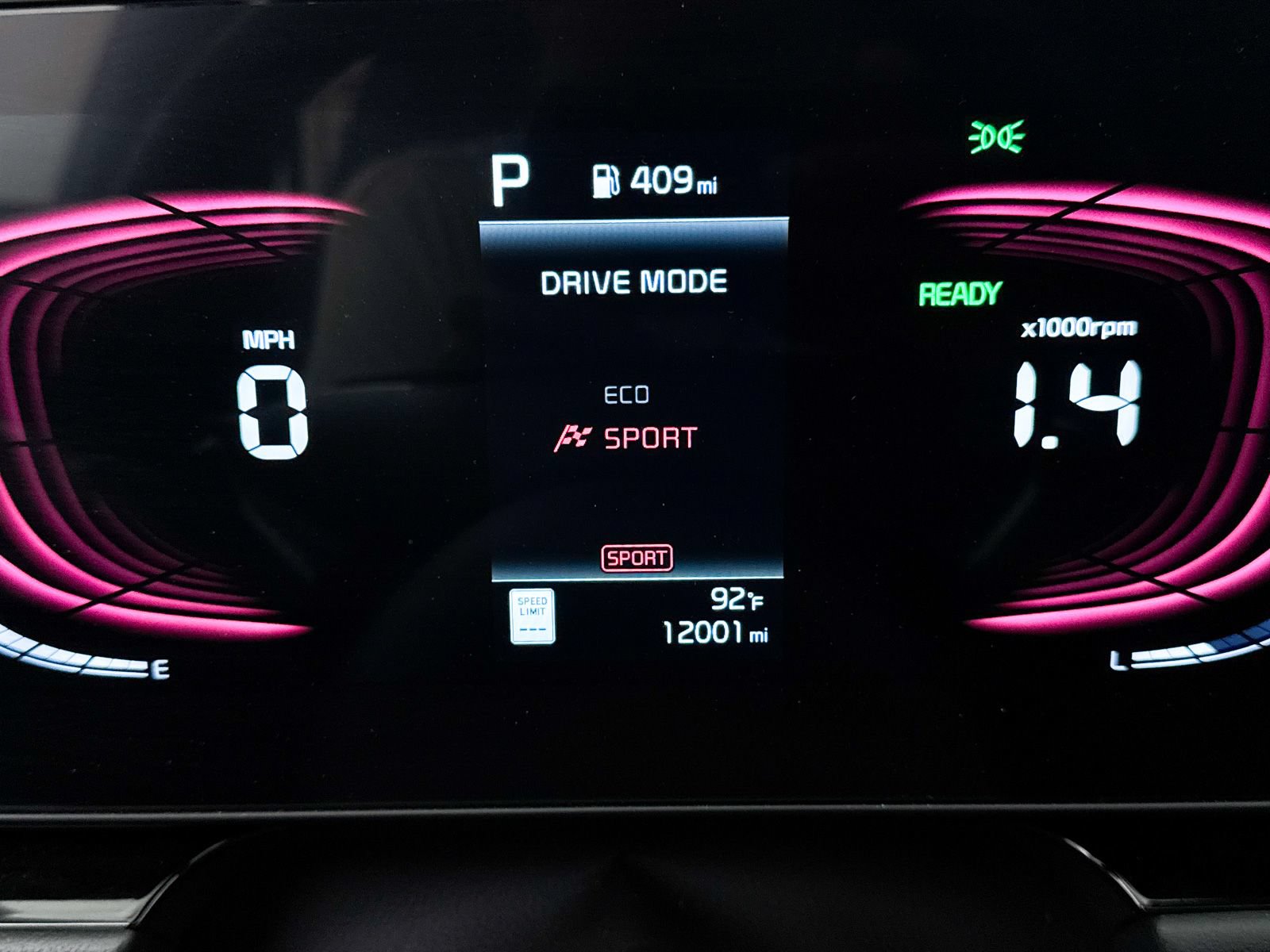 Certified 2025 Kia Niro EX Touring FWD image 10