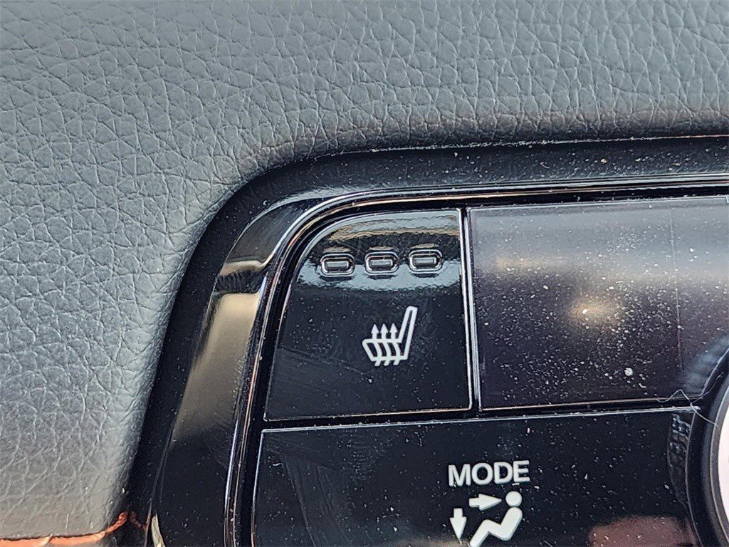 Used 2025 Honda Pilot TrailSport image 8