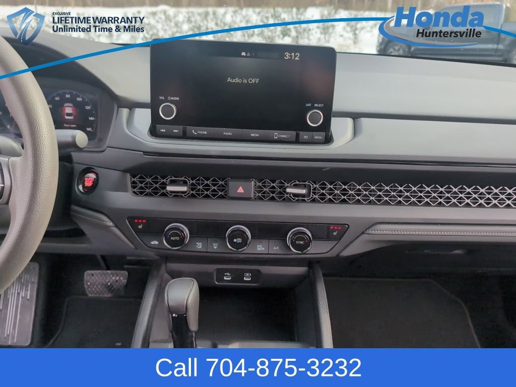 Used 2024 Honda Accord EX image 19