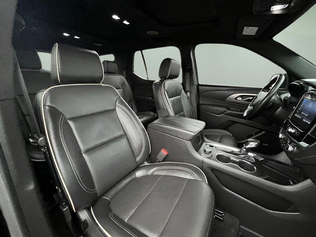 Used 2023 Chevrolet Traverse Premier w/ Redline Edition AWD/4WD image 40