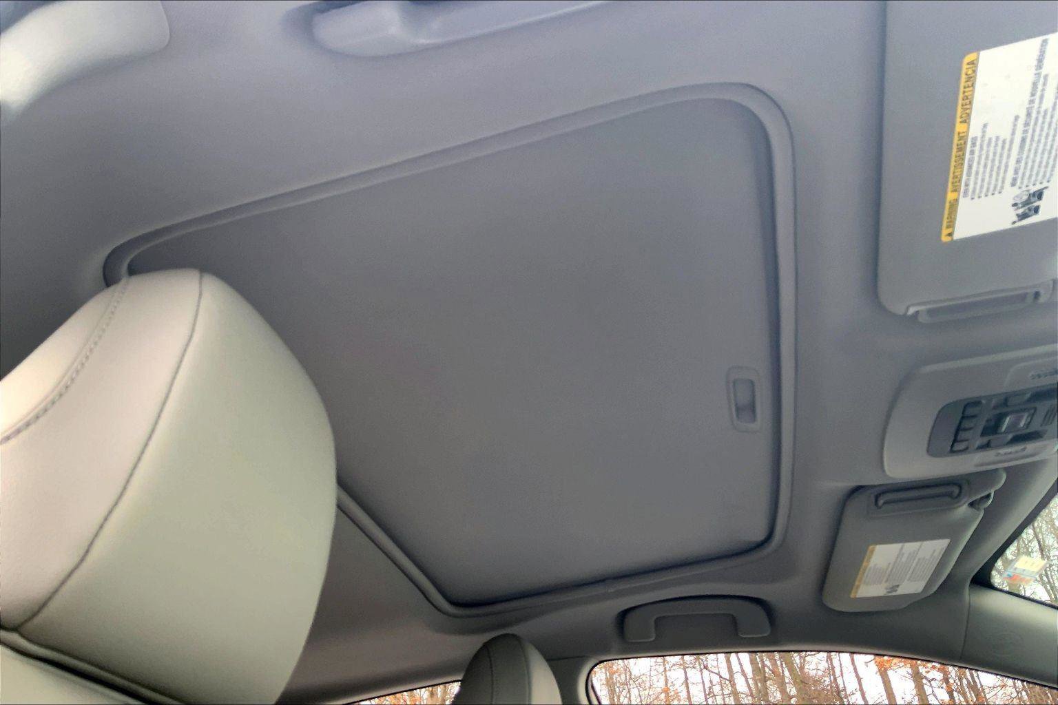 Used 2020 Toyota Camry SE w/ Convenience Package image 21