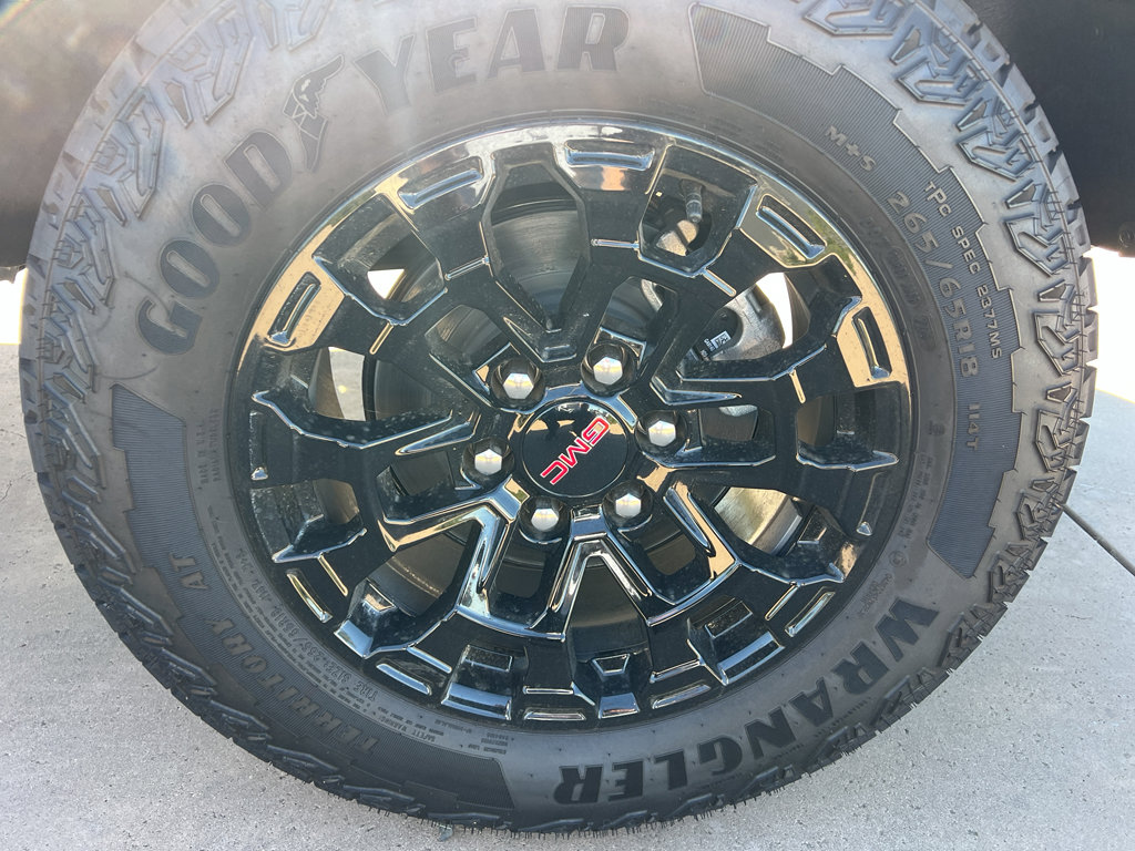 New 2026 GMC Canyon Elevation image 7