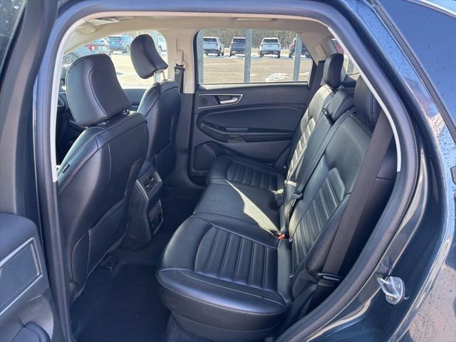 Used 2024 Ford Edge SEL w/ Convenience Package image 11