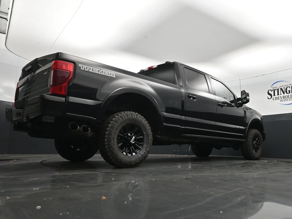Used 2022 Ford F350 Lariat w/ Tremor Off-Road Package AWD/4WD image 32