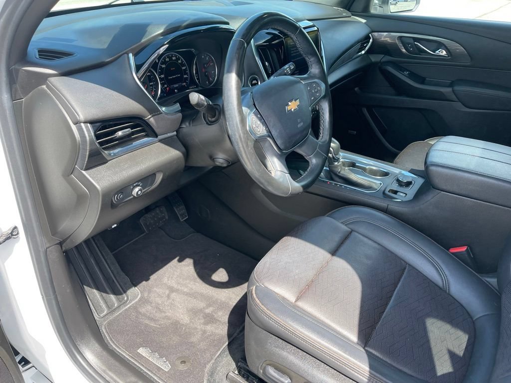 Used 2023 Chevrolet Traverse High Country FWD image 13