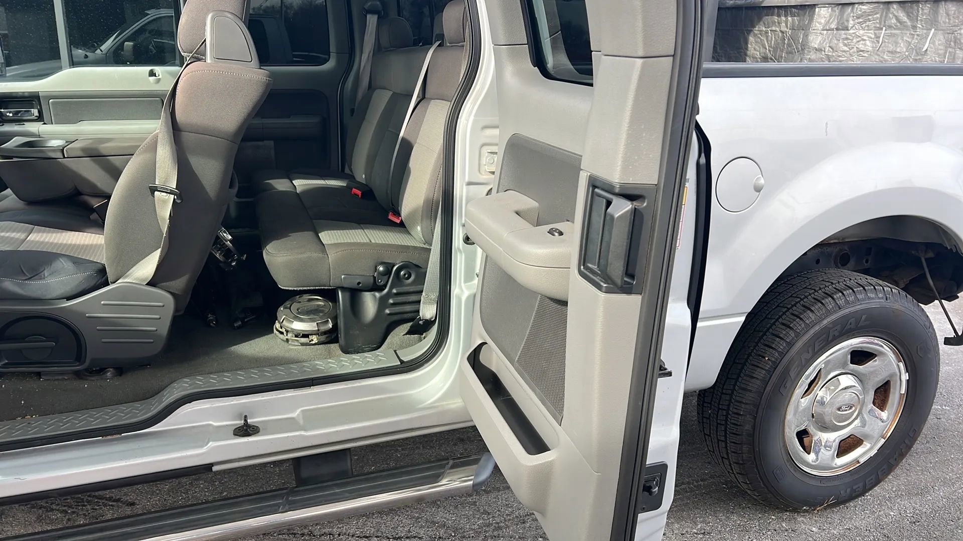 Used 2006 Ford F150 XLT image 19