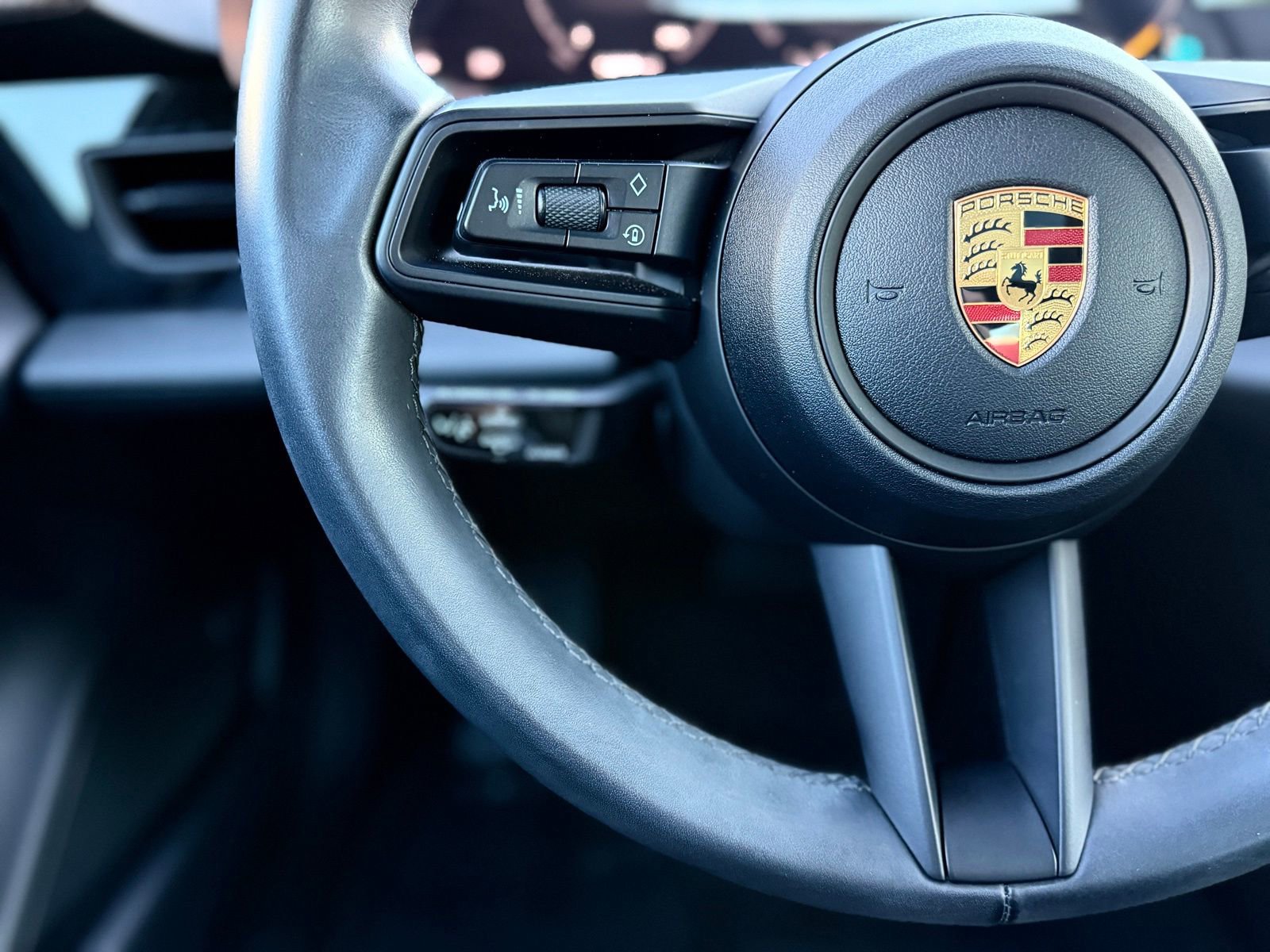 Used 2022 Porsche Taycan Base image 25