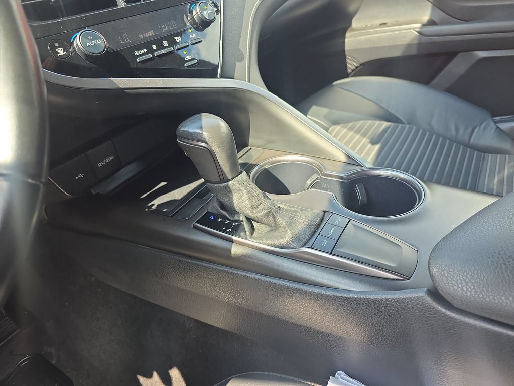 Used 2024 Toyota Camry SE FWD image 22