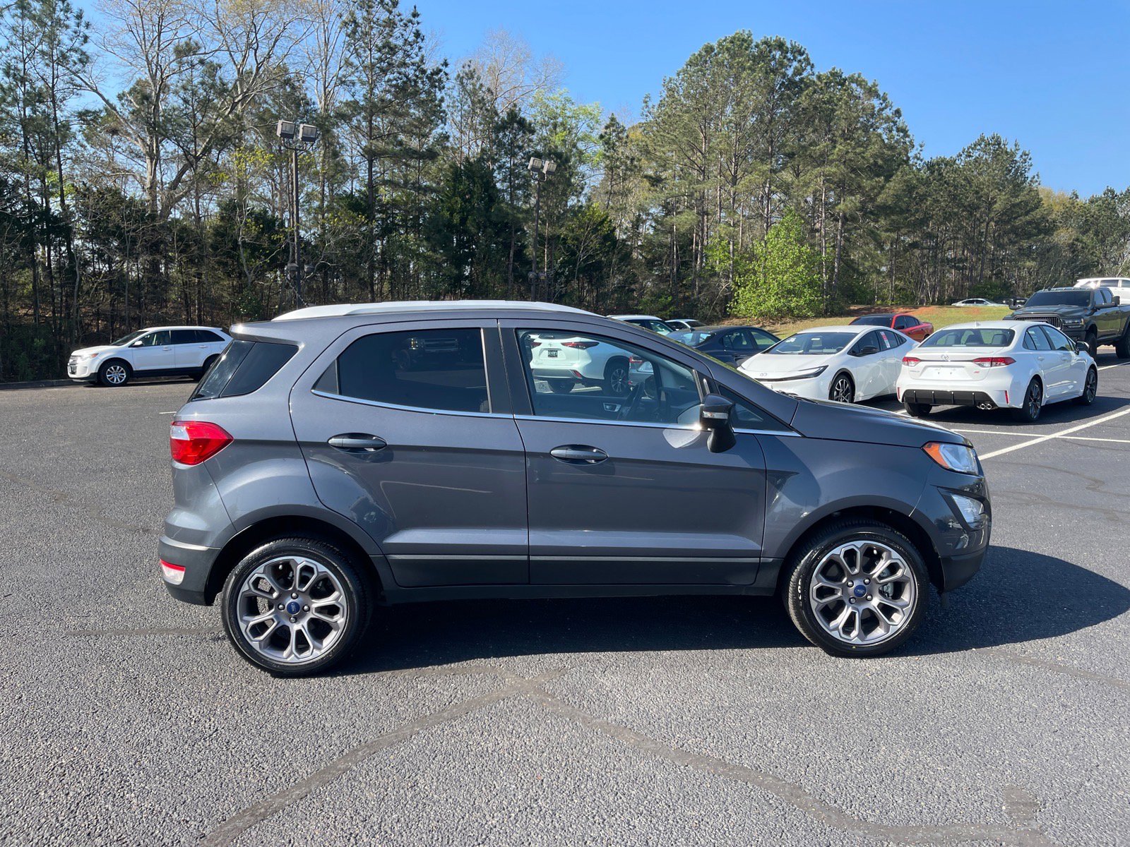 Used 2021 Ford EcoSport Titanium image 21