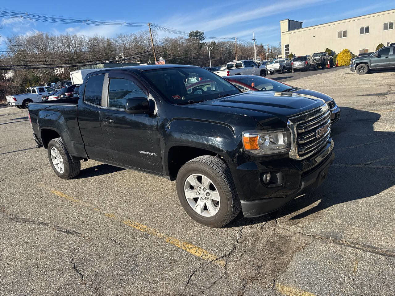 Used 2017 GMC Canyon SLE w/ SLE Convenience Package image 5