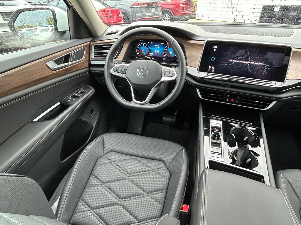 Certified 2026 Volkswagen Atlas SE FWD image 9