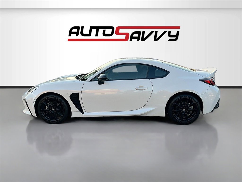 Used 2023 Toyota GR86 Premium w/ ALL Weather Mat Package (TMS) image 4