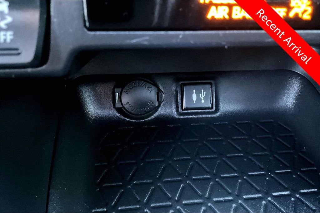 Used 2019 Toyota RAV4 XLE w/ All Weather Liner Package FWD image 16