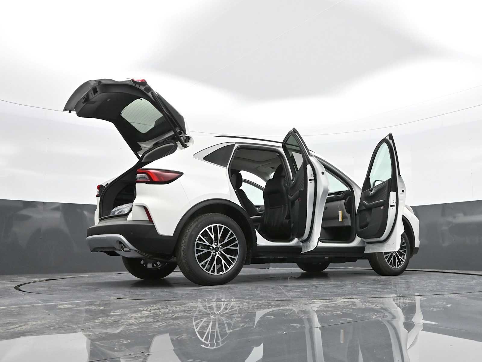 New 2025 Ford Escape SE FWD image 50