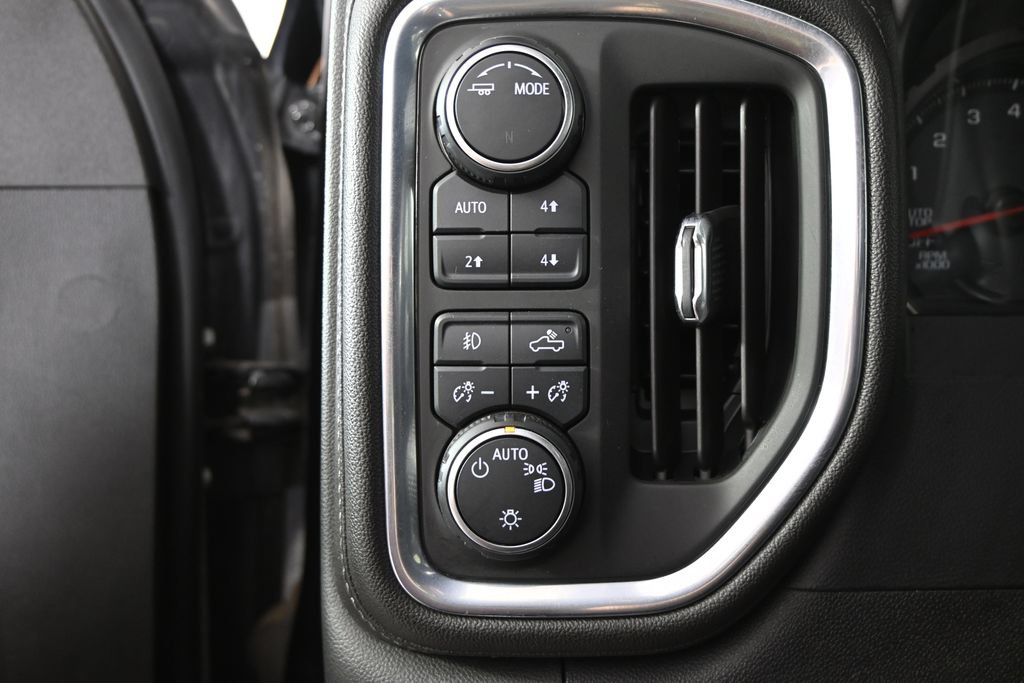 Used 2020 Chevrolet Silverado 1500 RST w/ True North Edition AWD/4WD image 23