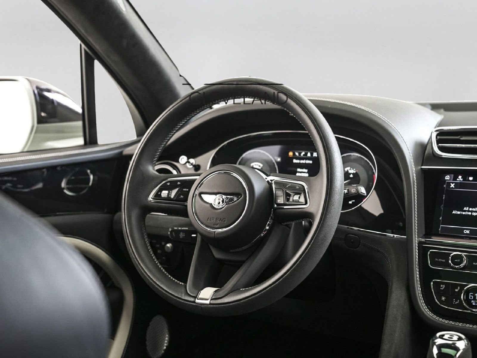 Used 2023 Bentley Bentayga Speed AWD/4WD image 31
