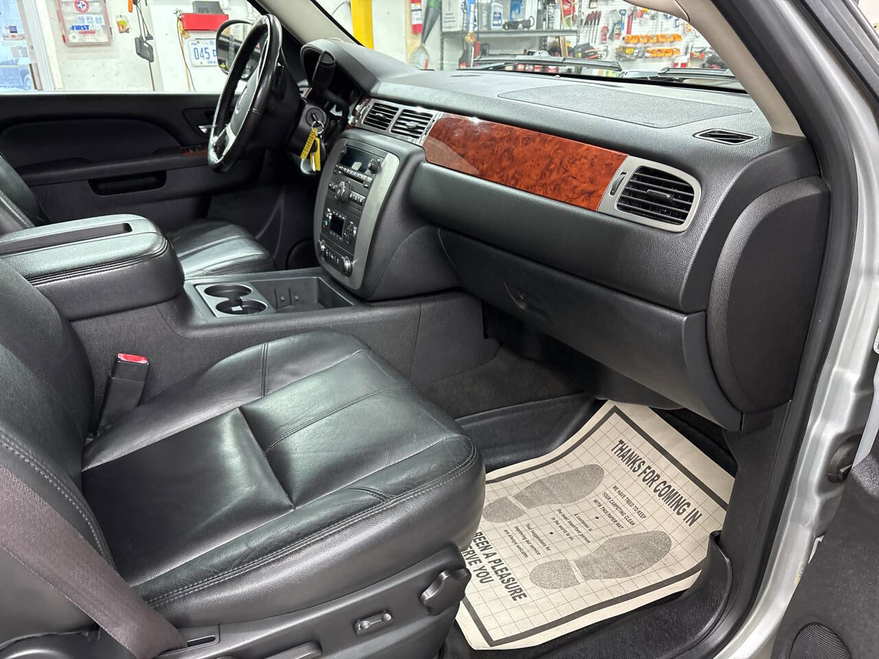 Used 2013 GMC Yukon XL SLT image 8