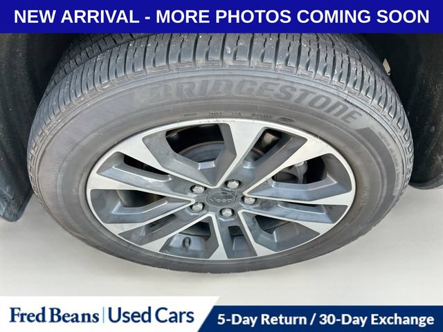 Used 2023 Jeep Grand Cherokee L Overland w/ Luxury Tech Group IV AWD/4WD image 6