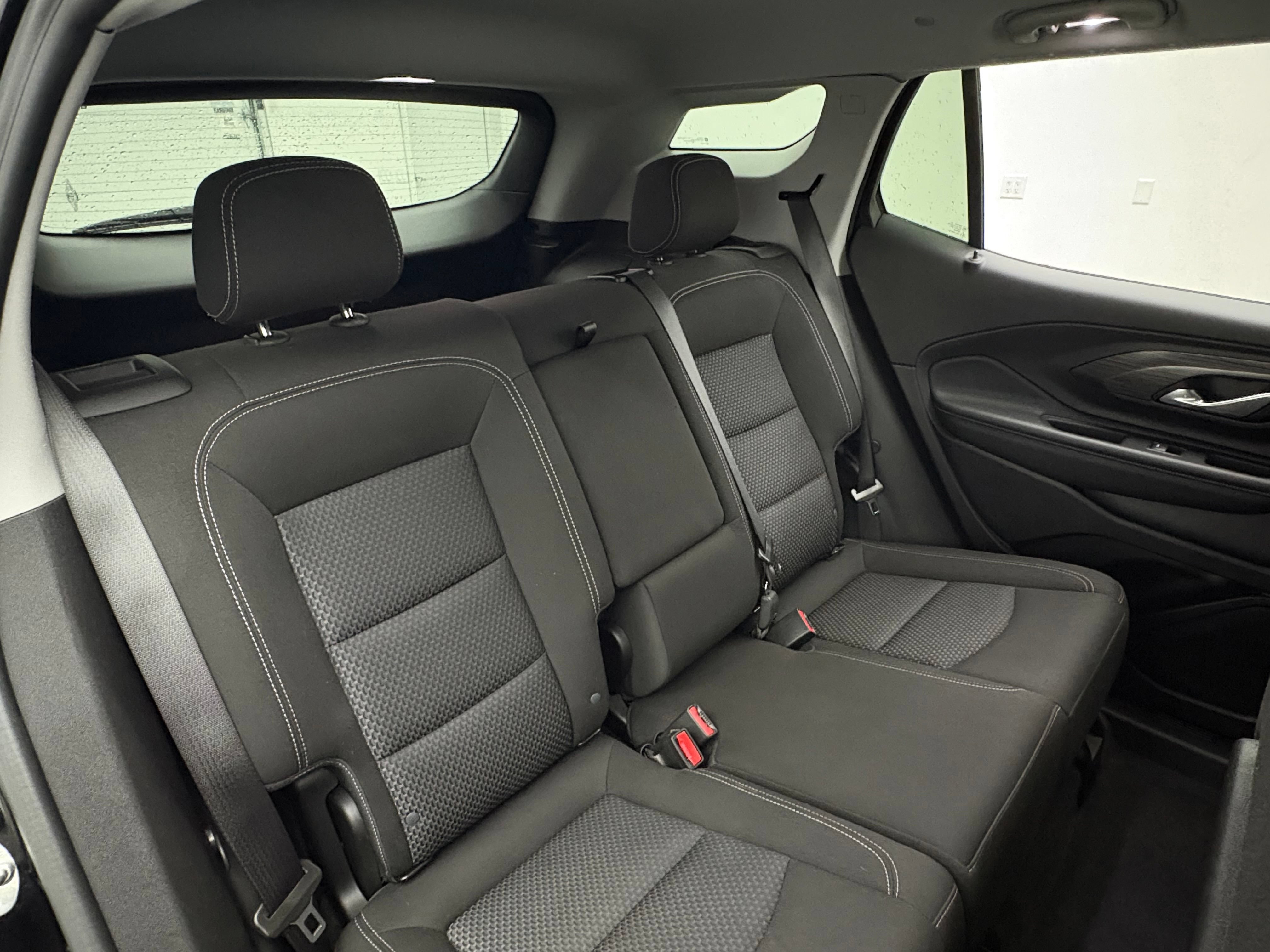 Used 2024 GMC Terrain SLE AWD/4WD image 34