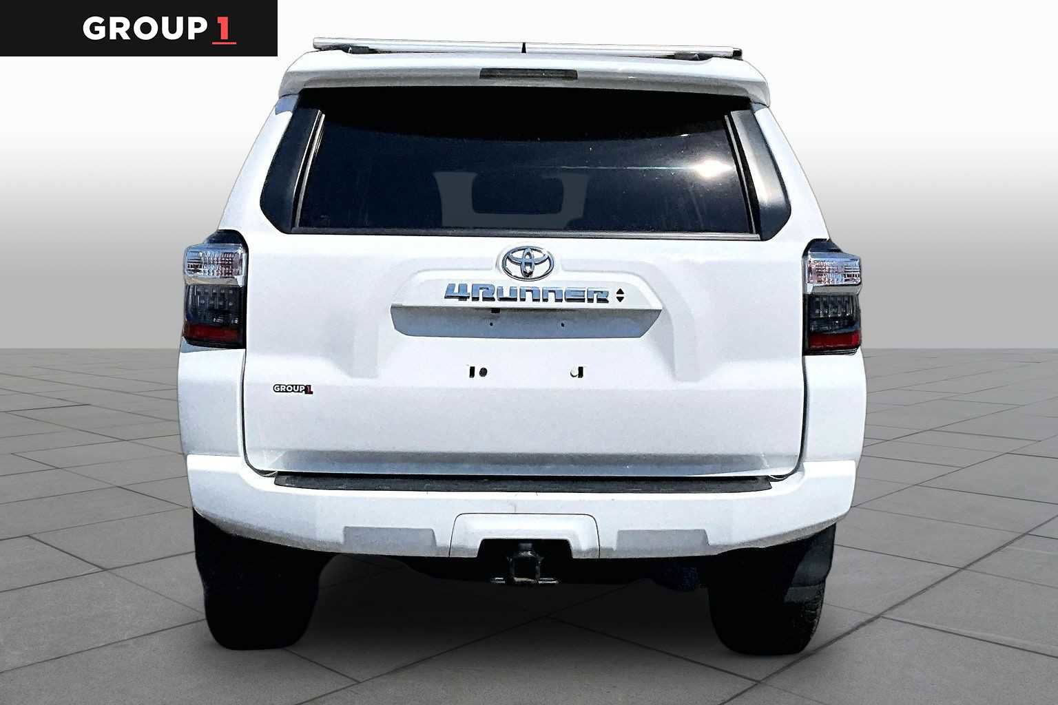 Used 2020 Toyota 4Runner SR5 Premium w/ Moonroof Package AWD/4WD image 5