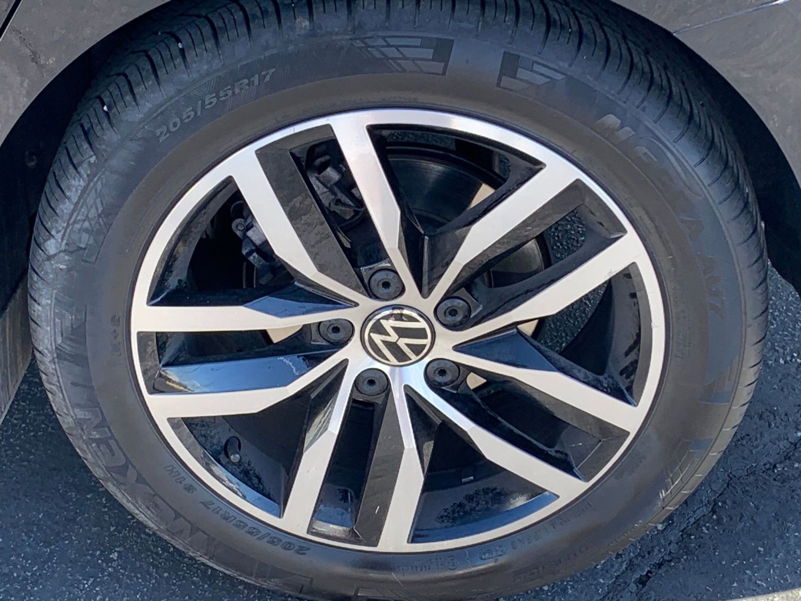 Used 2025 Volkswagen Jetta SE image 29