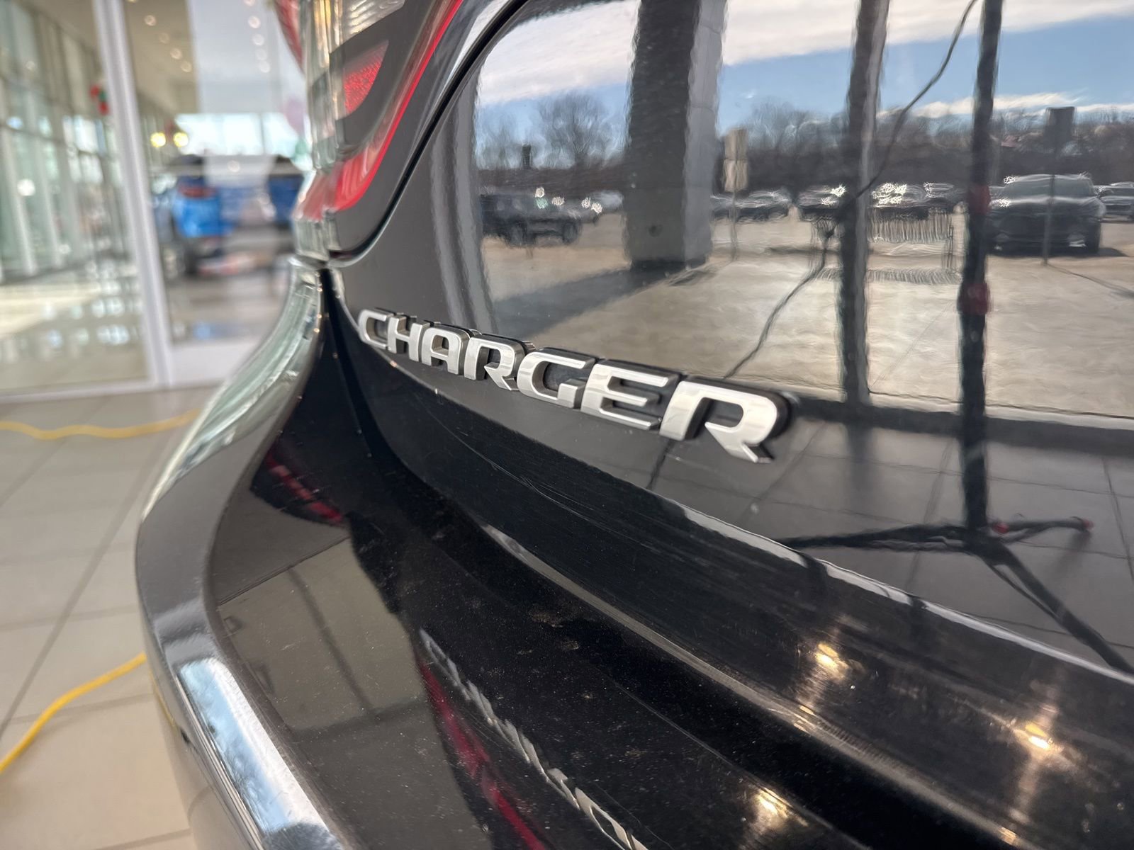 Used 2023 Dodge Charger SXT image 9