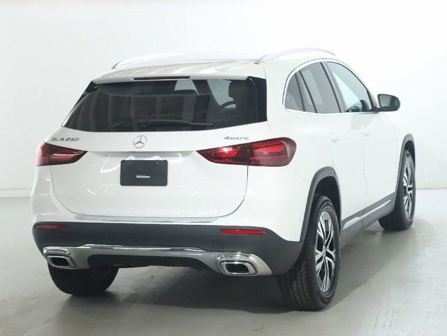 Used 2025 Mercedes-Benz GLA 250 4MATIC image 45