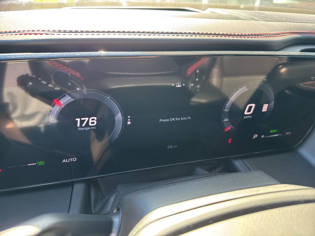 New 2024 Dodge Charger R/T w/ Plus Group image 10