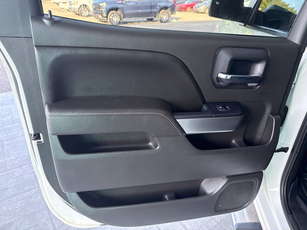 Used 2017 Chevrolet Silverado 1500 LT AWD/4WD image 44