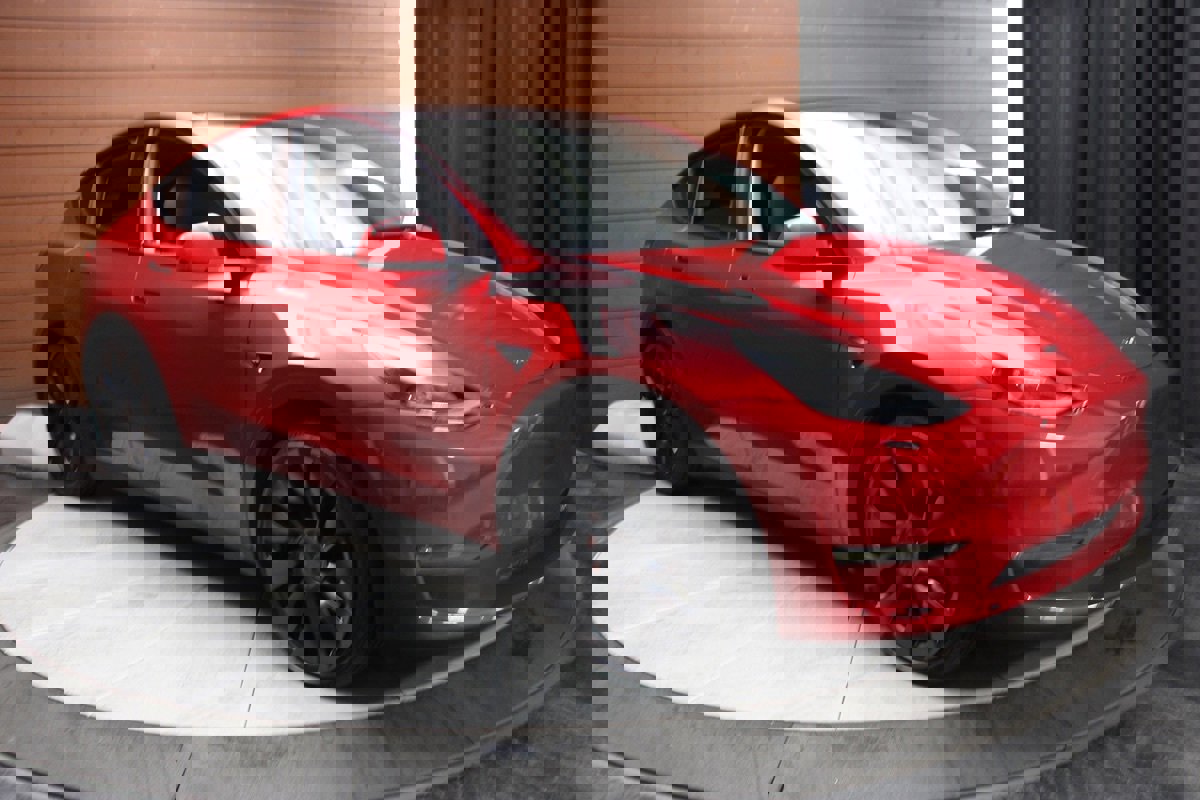 Used 2022 Tesla Model Y Performance image 43