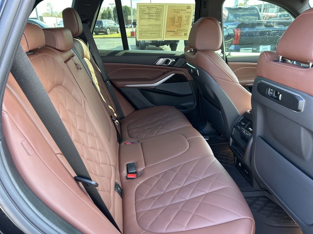 Used 2024 BMW X5 sDrive40i w/ M Sport Package image 23