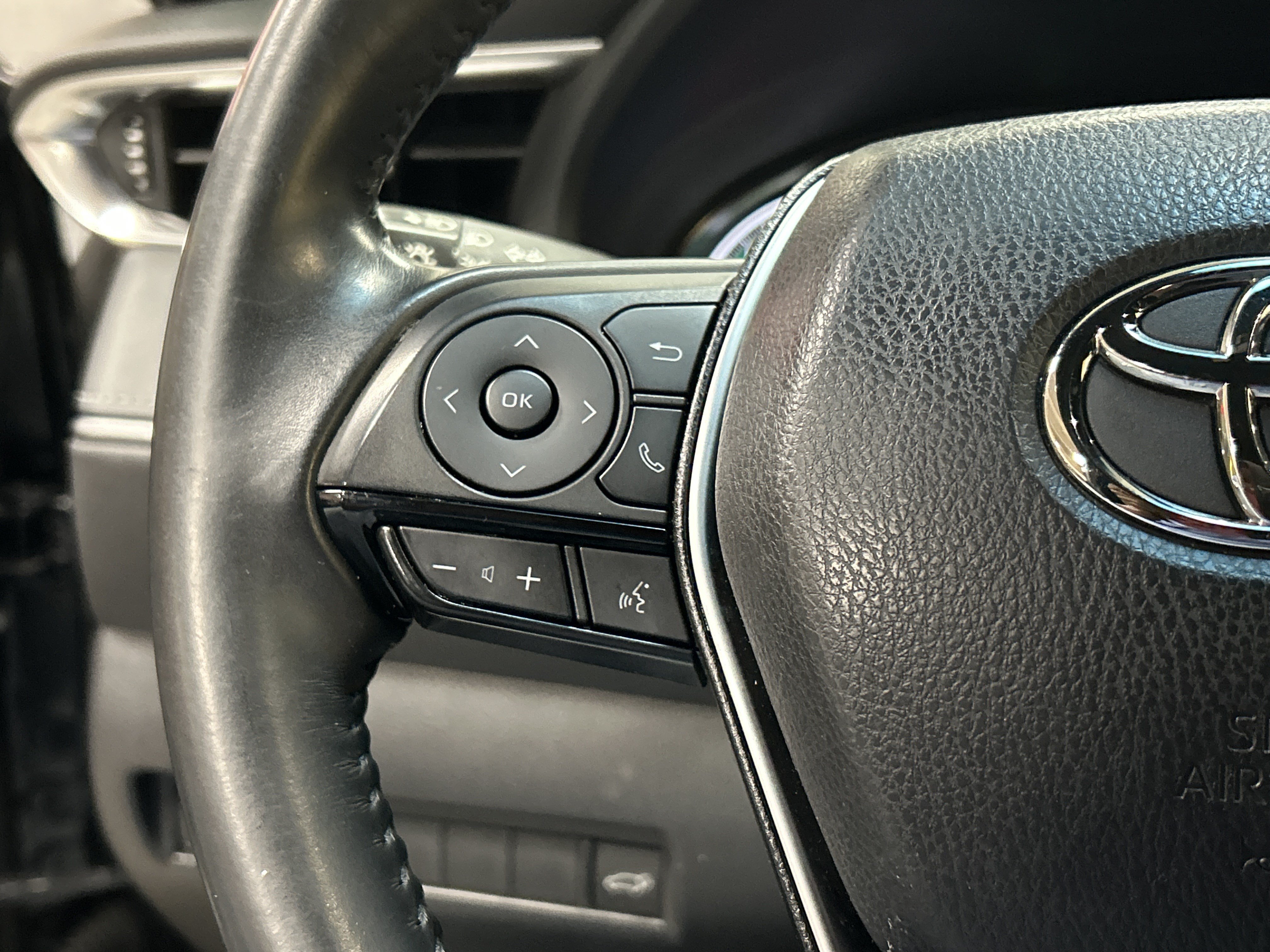Certified 2022 Toyota Venza XLE AWD/4WD image 19
